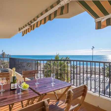 Apartment Beachfront With Sea View