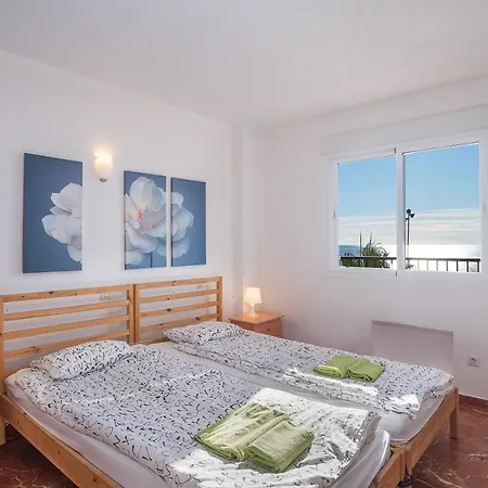 Beachfront With Sea View Apartment