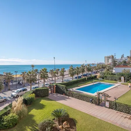 Beachfront With Sea View Apartamento Fuengirola