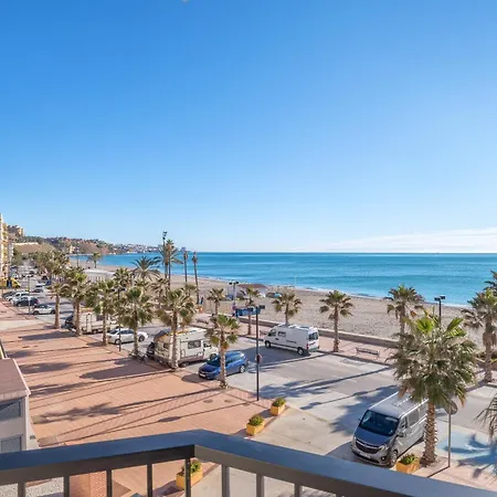 Apartamento Beachfront With Sea View *